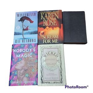 Bundle Lot of 5 Books, Book Lover Reader Gift Christmas 2022
